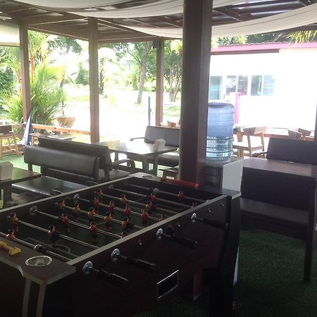 Check In And Chill Out Hotel Ban Laem Sok Eksteriør billede