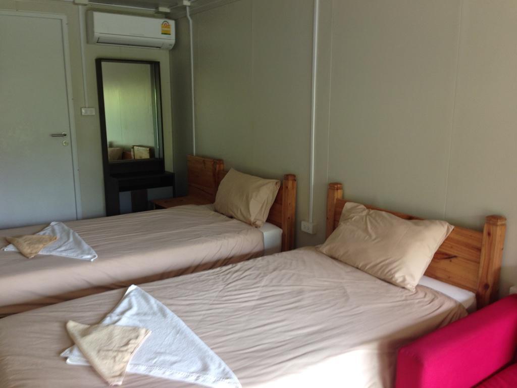 Check In And Chill Out Hotel Ban Laem Sok Eksteriør billede