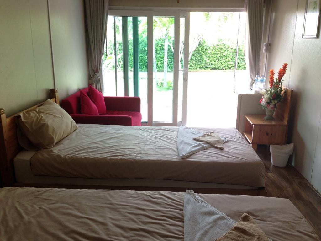 Check In And Chill Out Hotel Ban Laem Sok Eksteriør billede