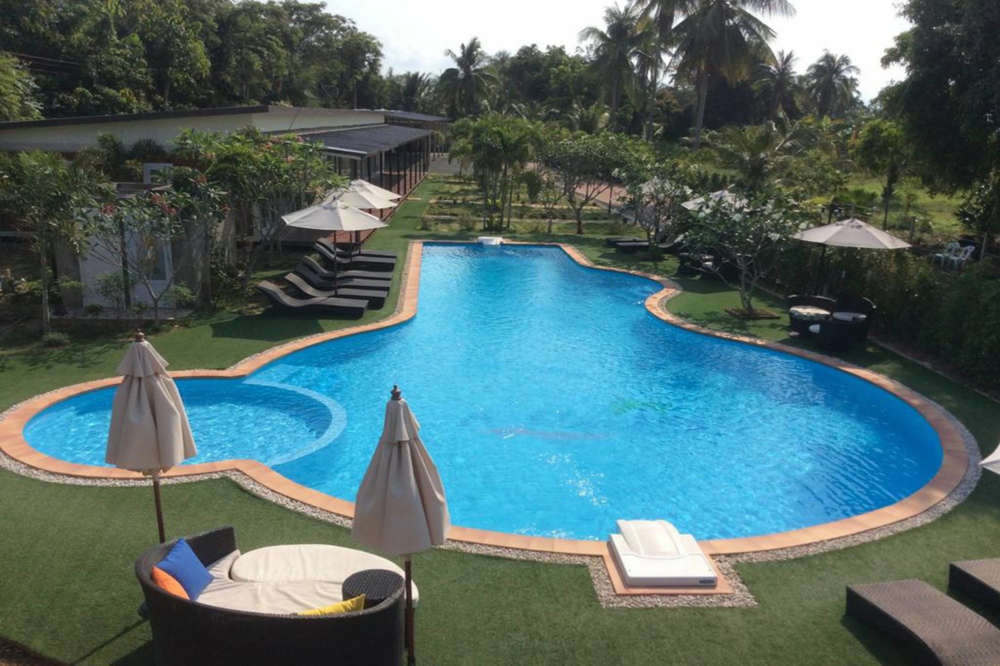 Check In And Chill Out Hotel Ban Laem Sok Eksteriør billede
