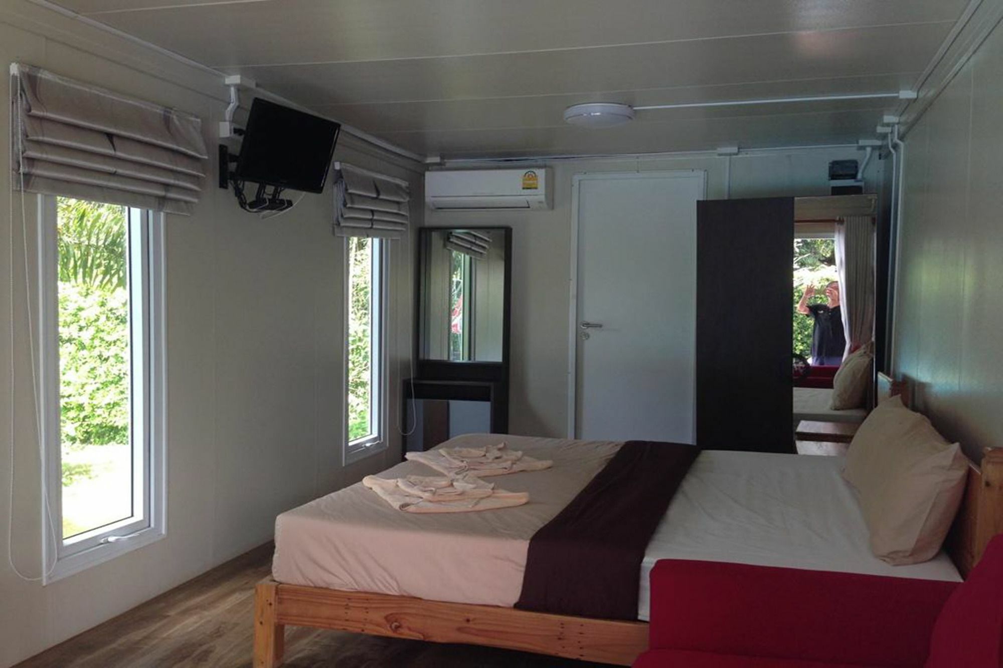 Check In And Chill Out Hotel Ban Laem Sok Eksteriør billede