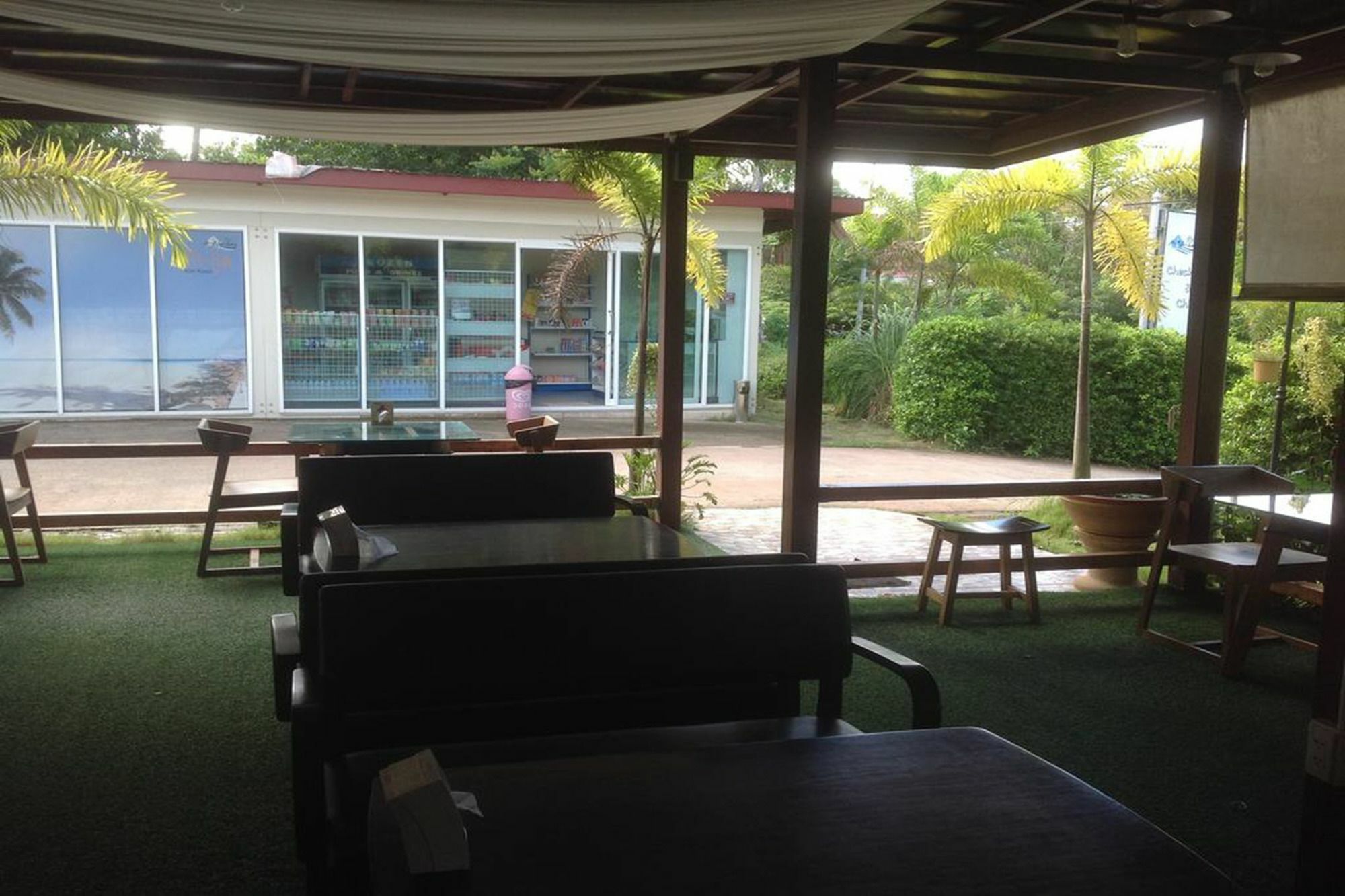 Check In And Chill Out Hotel Ban Laem Sok Eksteriør billede